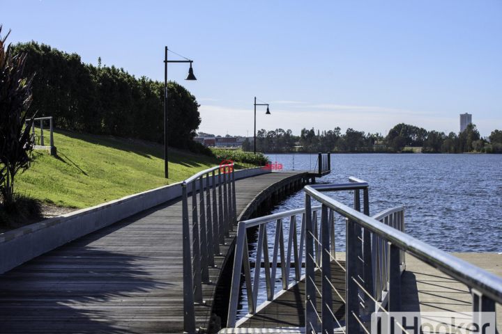 澳大利亚昆士兰varsity lakes1卧1卫的房产